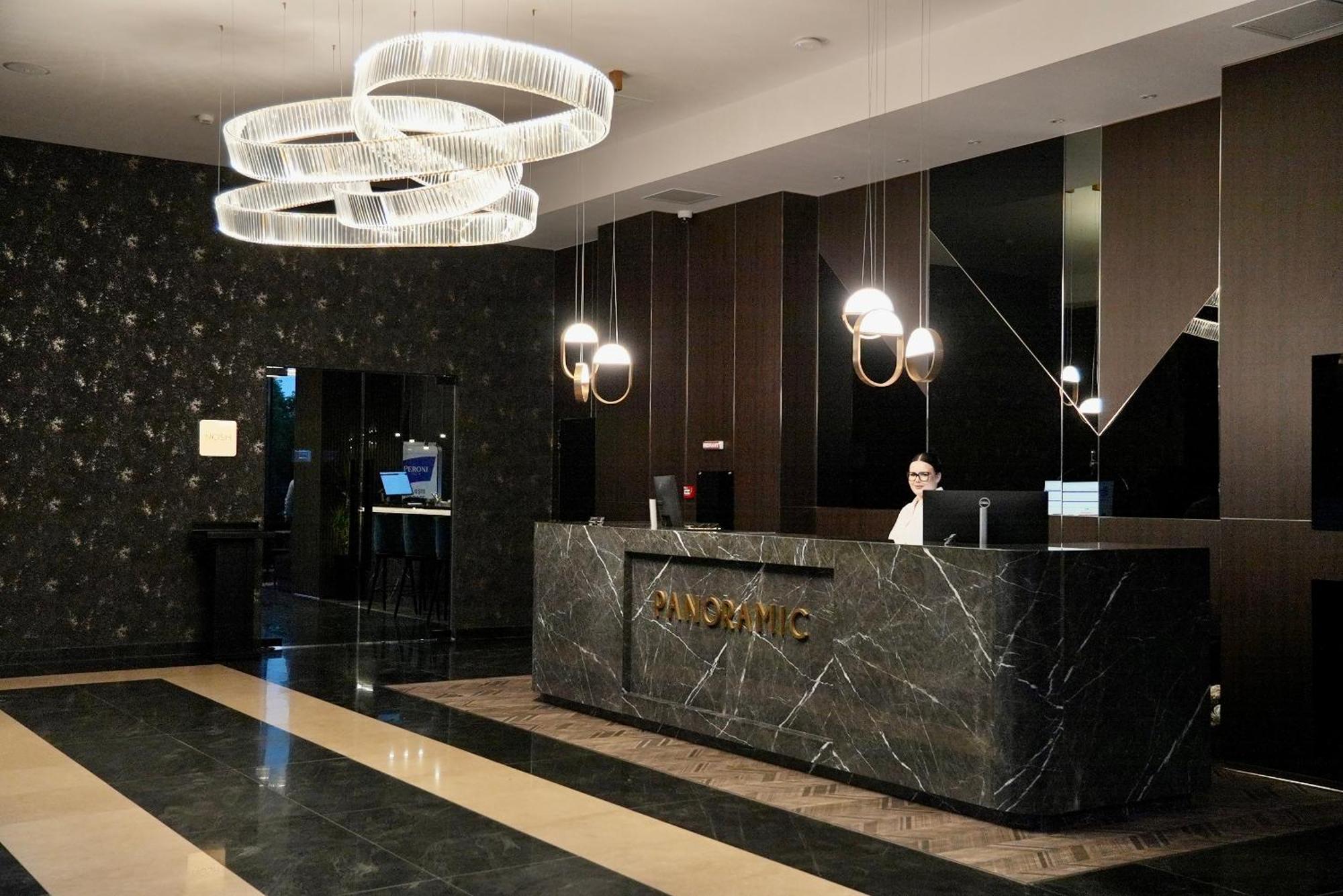 Panoramic Mamaia Hotel Exterior photo